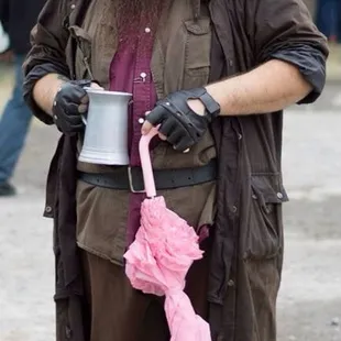 Castle cast: Hagrid... and his pink umbrella!