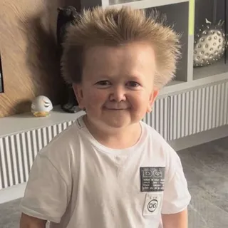 Lucas L.