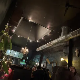 The bar - live the decor