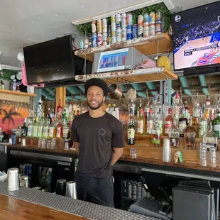 Al the friendly bartender!