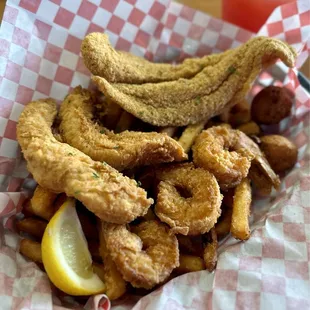 Jumbo Shrimp (3), Catfish (1) &amp; Tenders (2)