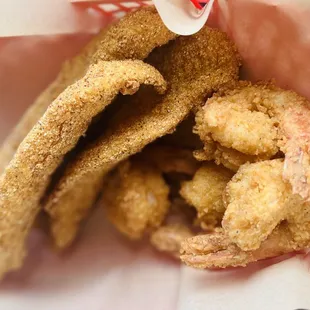 Fried fish and shrimp a la carte, (no fries or any other sides).