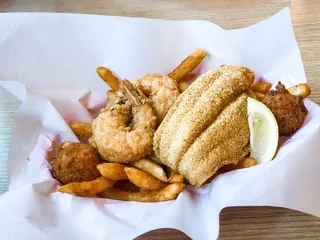 The Crab & Catfish
