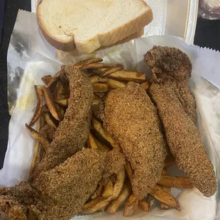 2 filet catfish plate