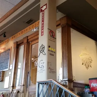 oil and gas advertising  on pillars