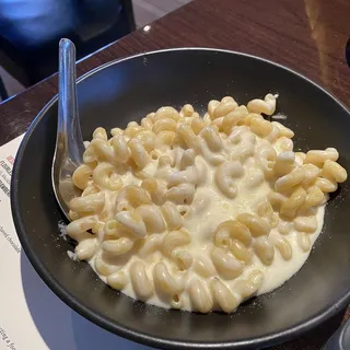 The No Frills Mac N Cheese