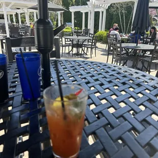 Such a beautiful patio!!