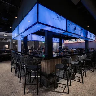 A destination to itself, the Chase Lounge is the place to go to explore some new whiskeys, craft cocktails or a small plate.