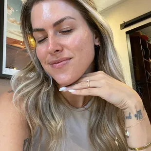 Glowing and radiant skin without any makeup!