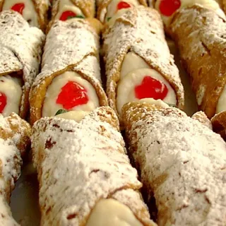 Cannoli by the Dozen
