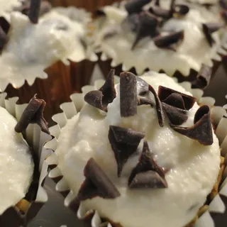 Cannoli Tarts (12 Pieces)