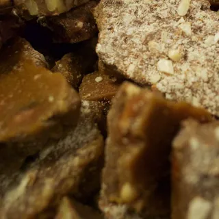 Sweetie's Almond Toffee (1 Lb Box)