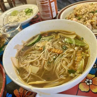 Chicken pho with vegetables