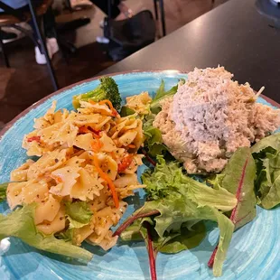 Primavera pasta salad &amp; Tuna salad