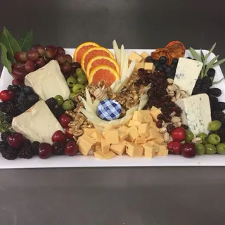 Mini Individual Classic Cheese Plate