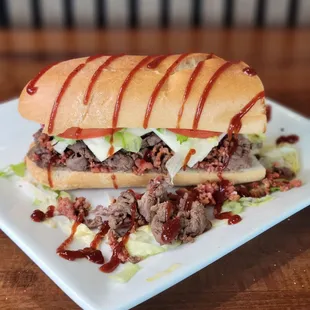 a sandwich on a plate