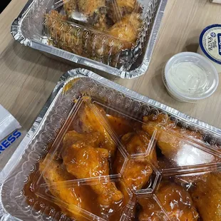 Wings 8 pc mango habanero and lemon pepper
