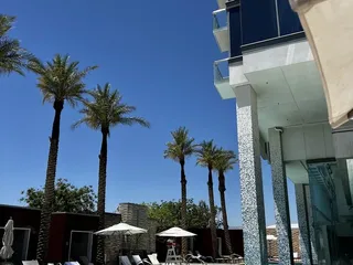 Laguna Pool at Palms Place