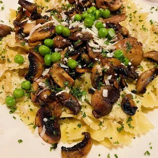 Pasta Felese sub chicken for mushrooms ($15.95)