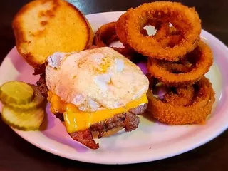 Carmen's Bar & Restaurant