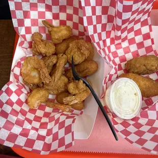 Fried Shrimp and  jalapeño poppers