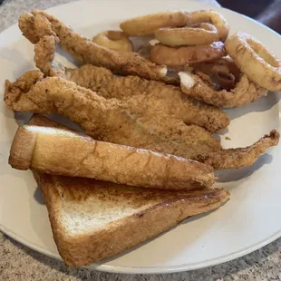 Walleye Fish Lunch Special