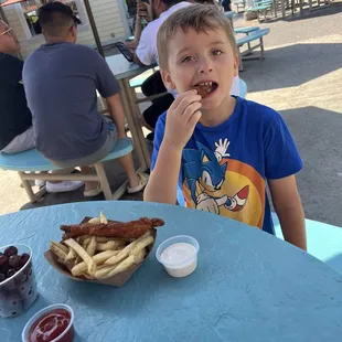 Chicken fingers kid meal