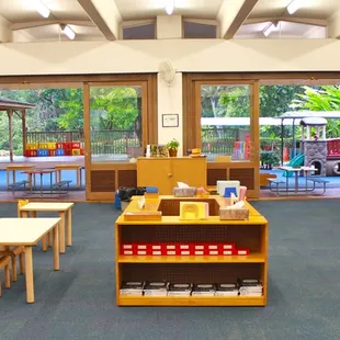 Open Spaced Classroom Setting
