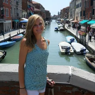 Andrea B.