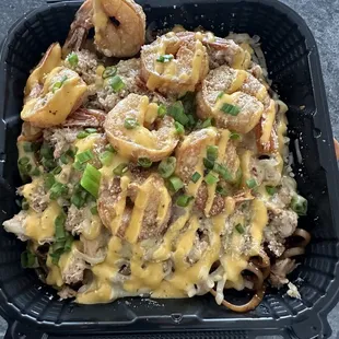 Cheesy Garlic Prawns &amp; Crab over Garlic Noodles