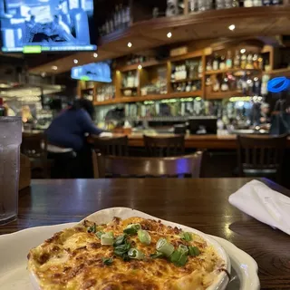 CRAWFISH MAC & CHEESE