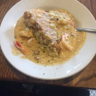 SHRIMP & GRITS