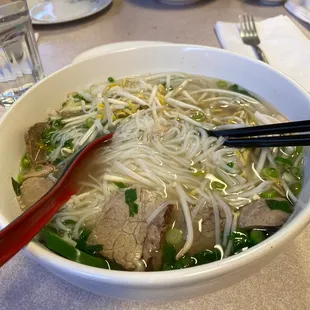 a bowl of pho noodle