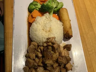 Nana’s Asian Bistro