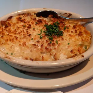 Flavorful pasta in a delightful cheesy sauce with a crunchy cover. So good.