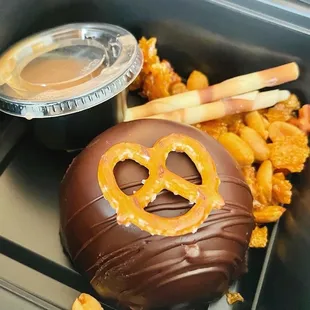 Candy bar dessert