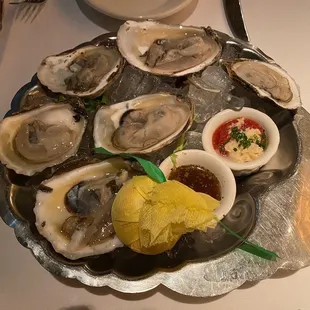 Chilled Oysters On the Half Shell