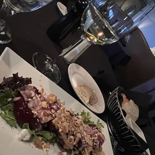 Roasted beet salad