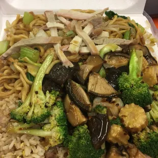 Spicy Mushroom Shrimp combo plate $7.68
