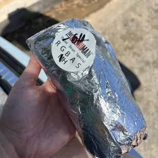 Hand for scale
