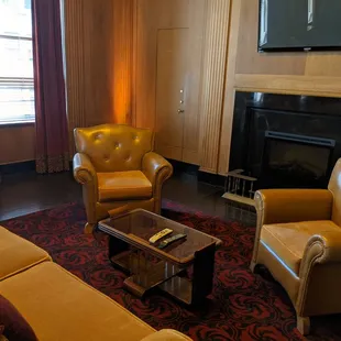 Outer office. This was Stephen Bechtle's office a long time ago.