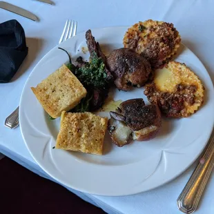 Lovely buffet today. Flank steak ( with chimchura)  truffle potatoes, ravioli, and garlic bread.