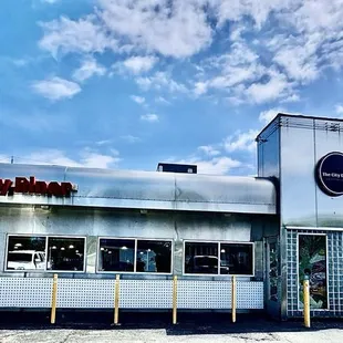 The City Diner - exter2 Old Brooklyn, CLE, OH.  4/18/24