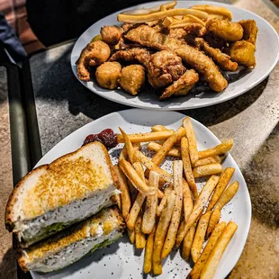 Crab sandwich and combo