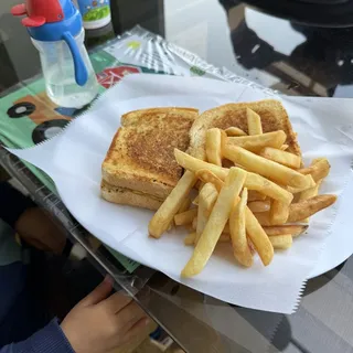 Kids Grilled Cheese and Fries Plate