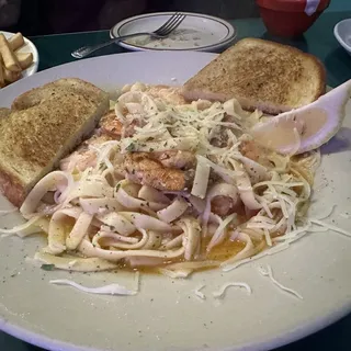 Linguini with Prawns