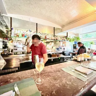 bar