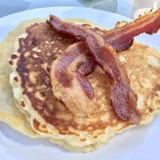 Famous Buttermilk Griddle Cakes