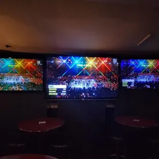 Great place to watch UFC and also DAZN Boxing events with Jake Paul. They show it when nobody else will. Just $20 cover charge.