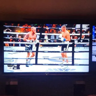 Great place to watch UFC and also DAZN Boxing events with Jake Paul. They show it when nobody else will. Just $20 cover charge.
